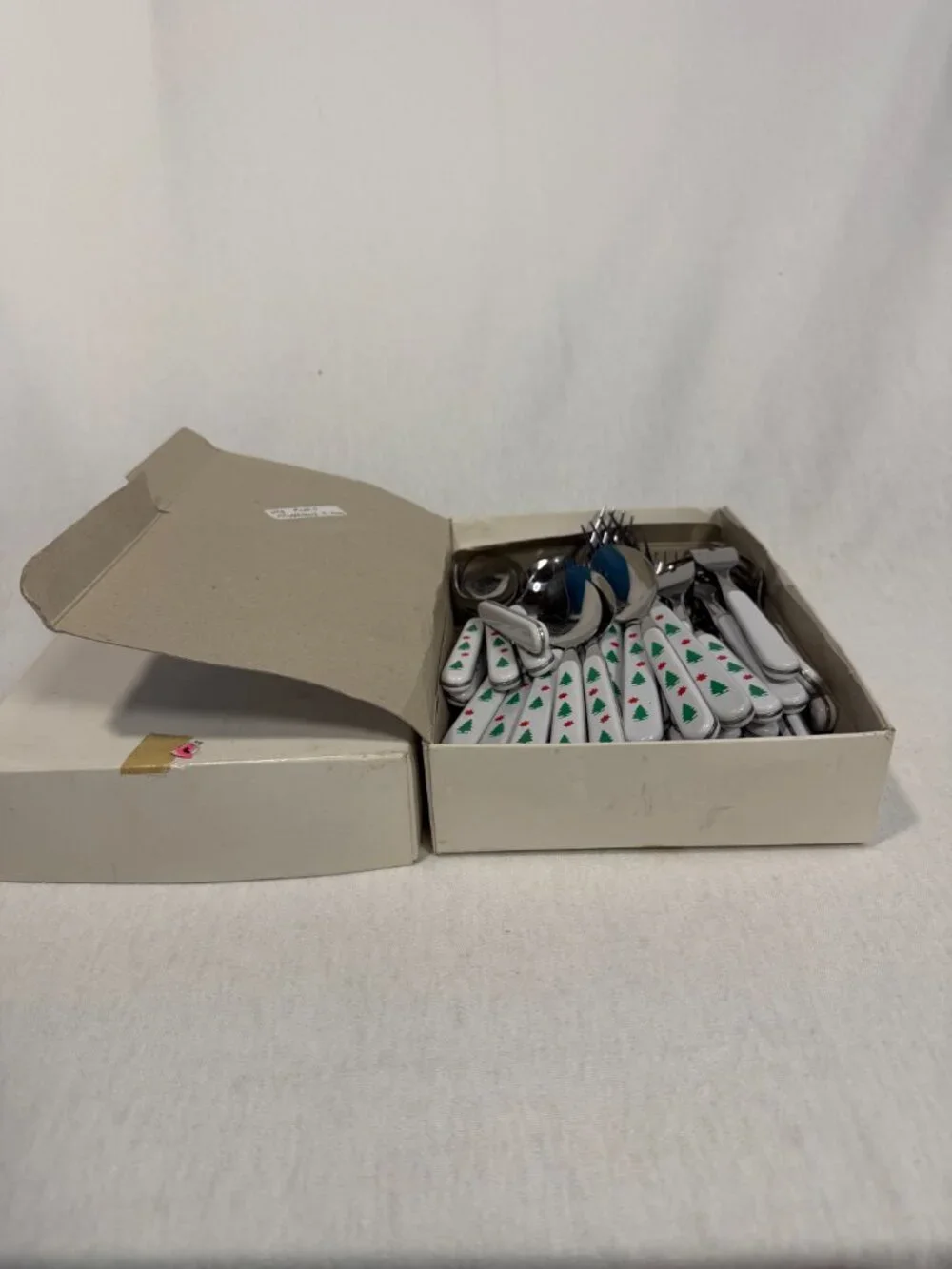 Northland Stainless Christmas Flatware Set 40Pc Service for 8 Holiday Vintage